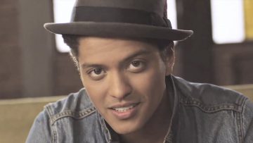 Bruno Mars – Just The Way You Are (Official Music Video)