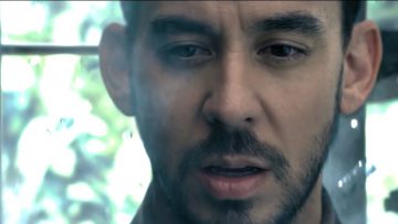 CASTLE OF GLASS [Official Music Video] – Linkin Park