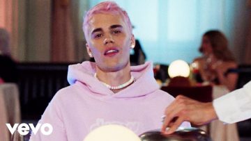Justin Bieber – Yummy (Official Video)