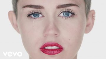 Miley Cyrus – Wrecking Ball (Official Video)